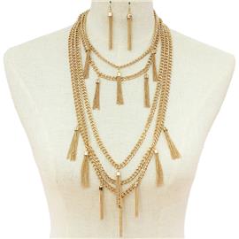 Multilayered Chain Necklace Set