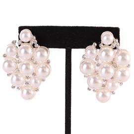 Pearl Casting Clip-On Earring