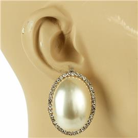 Pearl Oval Stud Earring