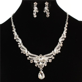 Crystal Necklace Set