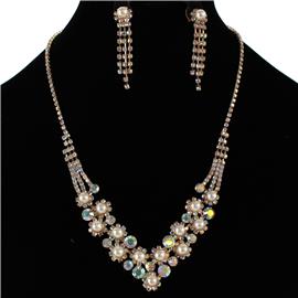 Rhinestones Pearls Necklace Set