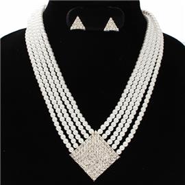 Pearl Triangle Necklace Set
