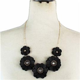 Fashion Metal Flower Necklace Set