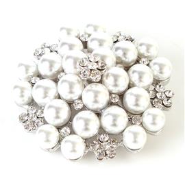 Pearls Casting Flower Brooch