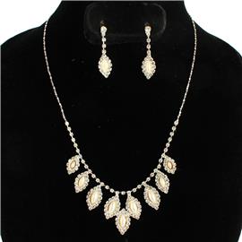 Rhinestones Pearls Leaves Necklace Set