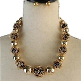 Wired Metal Pearl Ball Necklace Set