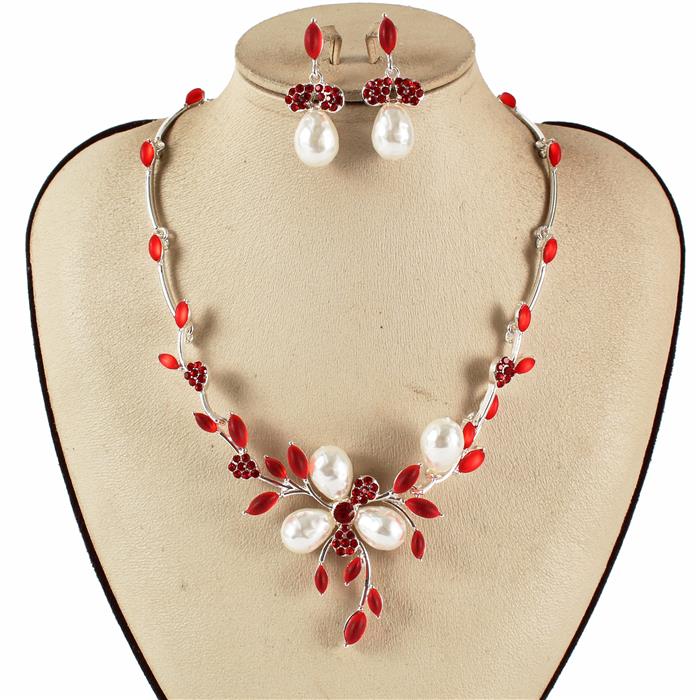 Pearl Crystal Necklace Set - D&D Florida Import