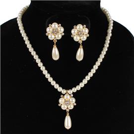 Pearl with Flower Necklace Set