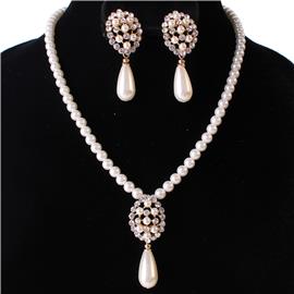 Pearls Oval Drop Necklace Set