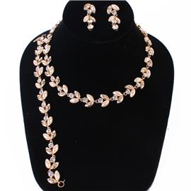 Stones Pearls Leaf 3 Pcs Necklace Set