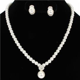 Pearl Pendant Necklace Set