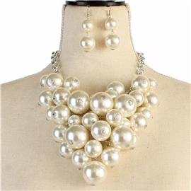 Cluster Pearl Necklace Set
