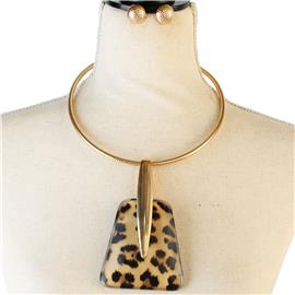 Metal Drop Animal Print Choker Necklace Set