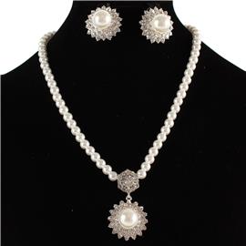 Pearl Drop Flower Necklace Set