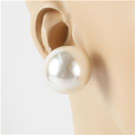Pearl Chunky Stud Earring