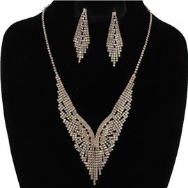 "Rhinestones "V" Necklace Set "