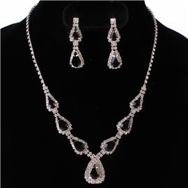 Rhinestone Teardrop Necklace Set