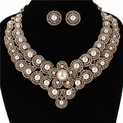 Pearl Necklace Set