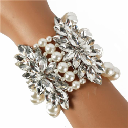 Pearl Chunky Stretch Bracelet