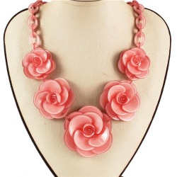 Fashion Aclyic Flower Necklace