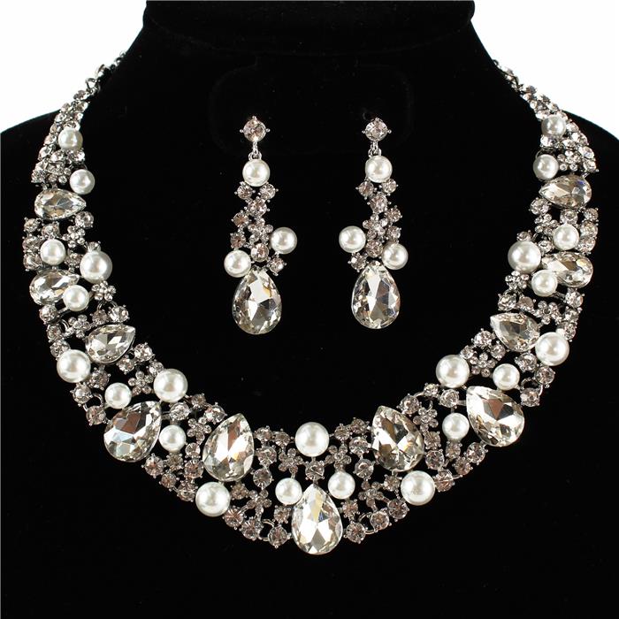 Pearl Crystal Necklace Set - DDFLimport.com (Wholesale Fashion Jewelry)