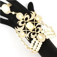 Fashion Pearl Hand Chain