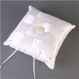 Acrylic Flower Rig Pillow For Wedding