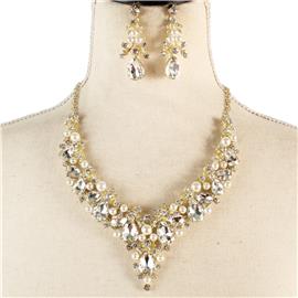 Crystal Pearl Necklace Set