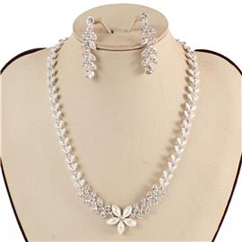Metal Rhinestone Pearl Necklace Set