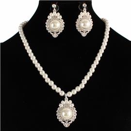 Pearl Pendant Necklace Set